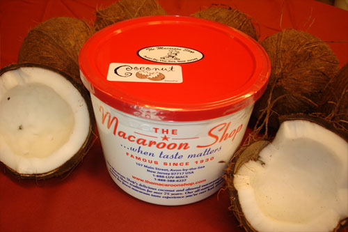 Gourmet Coconut Macaroons 1 lb Tub - Mail-order these delicious macaroons. They are fresh and ready to enjoy!
